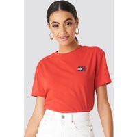 Tommy Jeans Tommy Jeans Badge Tee - Red | NA-KD UK