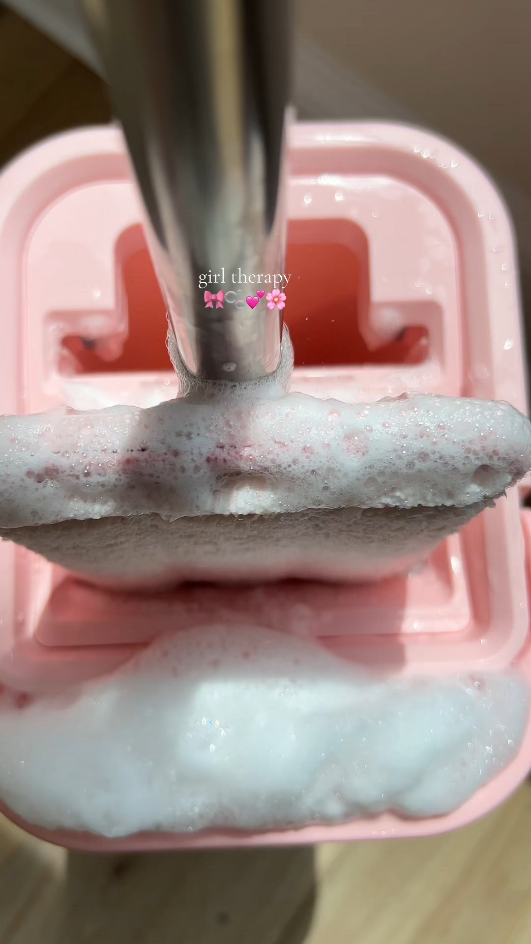 Pink mop and bucket combo 🧹🫧 #cleaning #mop #clean #home 