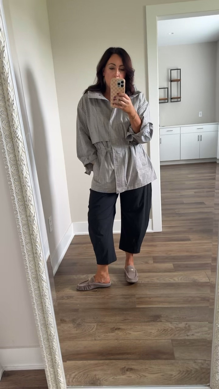 @Aritzia haul! Yes please on this cinched jacket! So flattering and perfect for fall. Wearing medium!

#LTKootd #LTKSeasonal #LTKdayinmylife