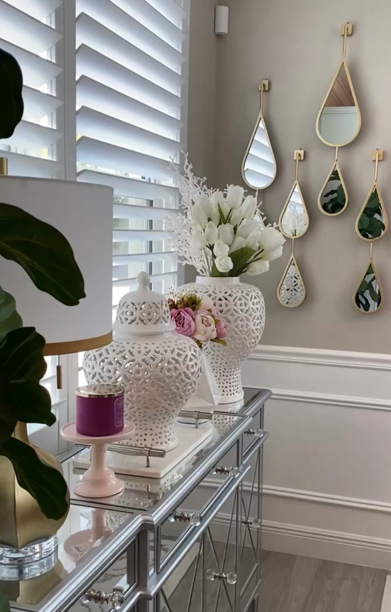 Mirrored Side Bord. 

#LTKStyleTip #LTKHome