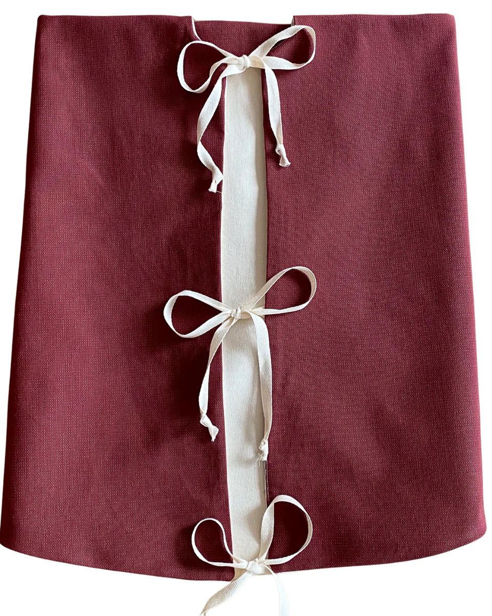 Cranberry Christmas Tree Skirt | Hackner Home (US)