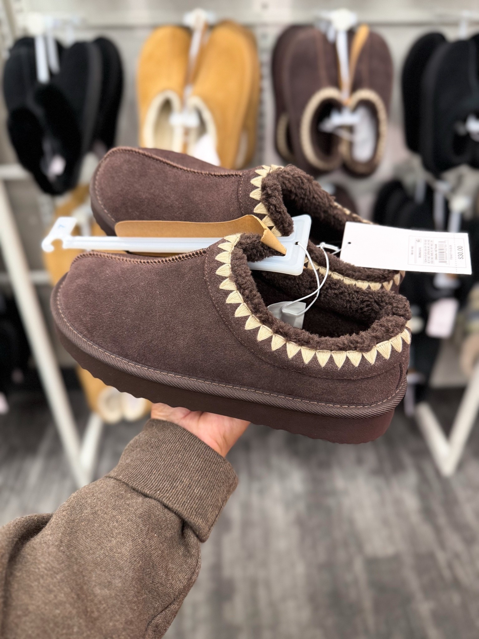 30% off cozy slippers 

Target deals, target finds

#LTKHome #LTKSaleAlert #LTKootd