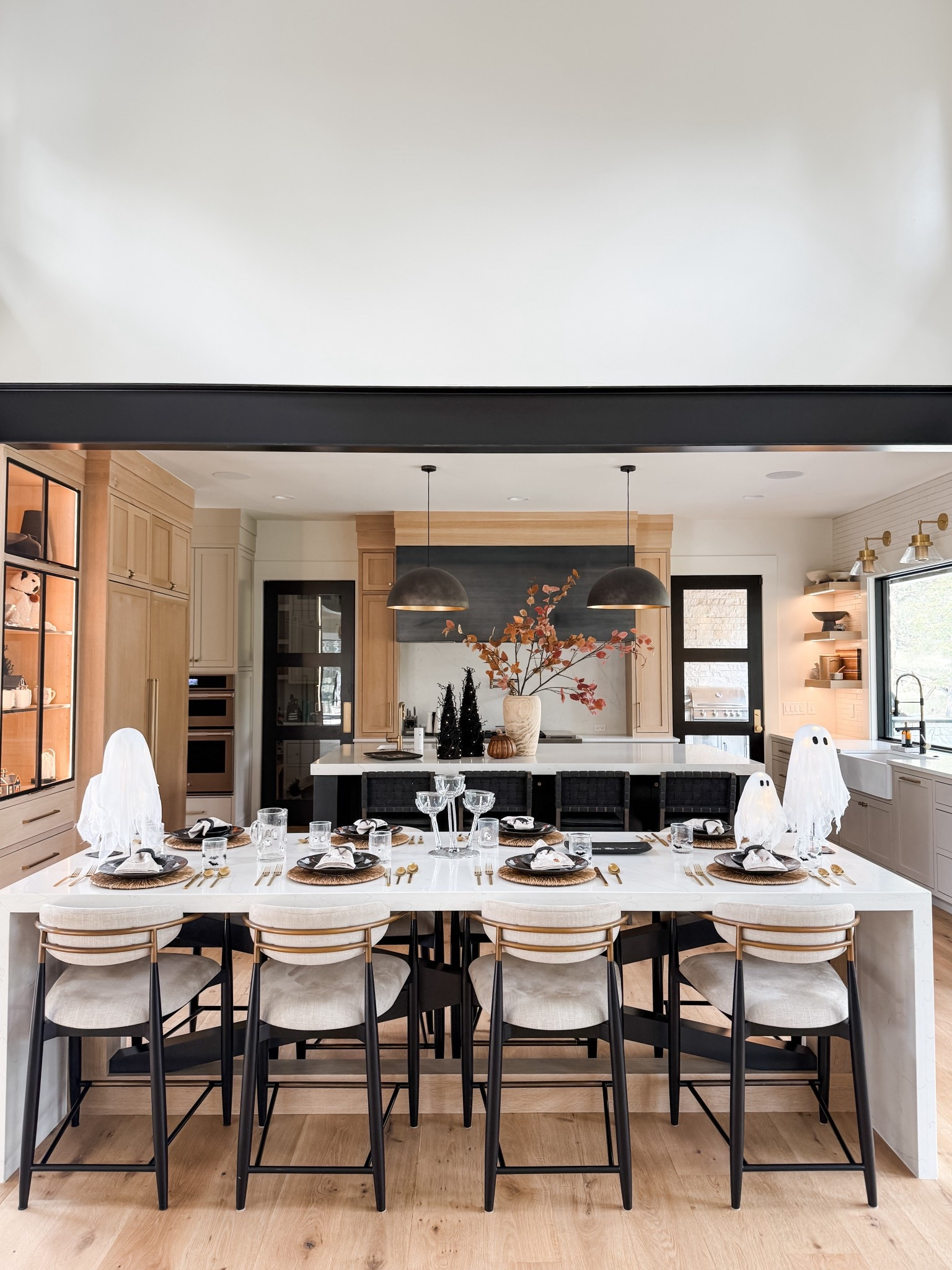 I am so happy with how this Halloween table setting turned out. So cute for a Halloween party!


#LTKParties #LTKHome #LTKSeasonal