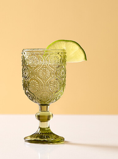 Embossed daisies shot glass | Simons
