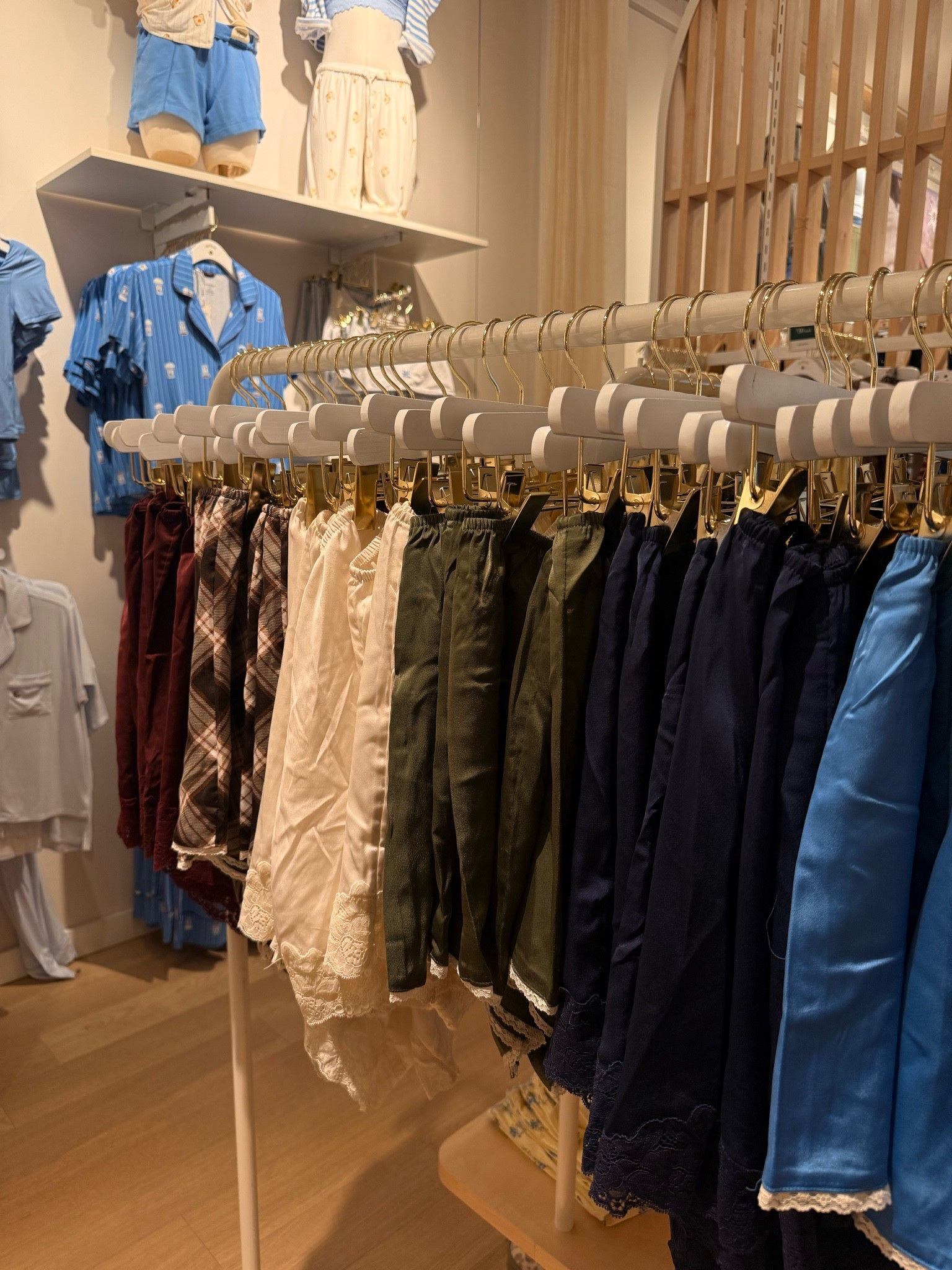 @Aerie satin sleep shorts 30% off! You can also use these for satin short outfit styling 😍 

Aerie finds 
On sale

#LTKSaleAlert #LTKSeasonal #LTKgrwm
