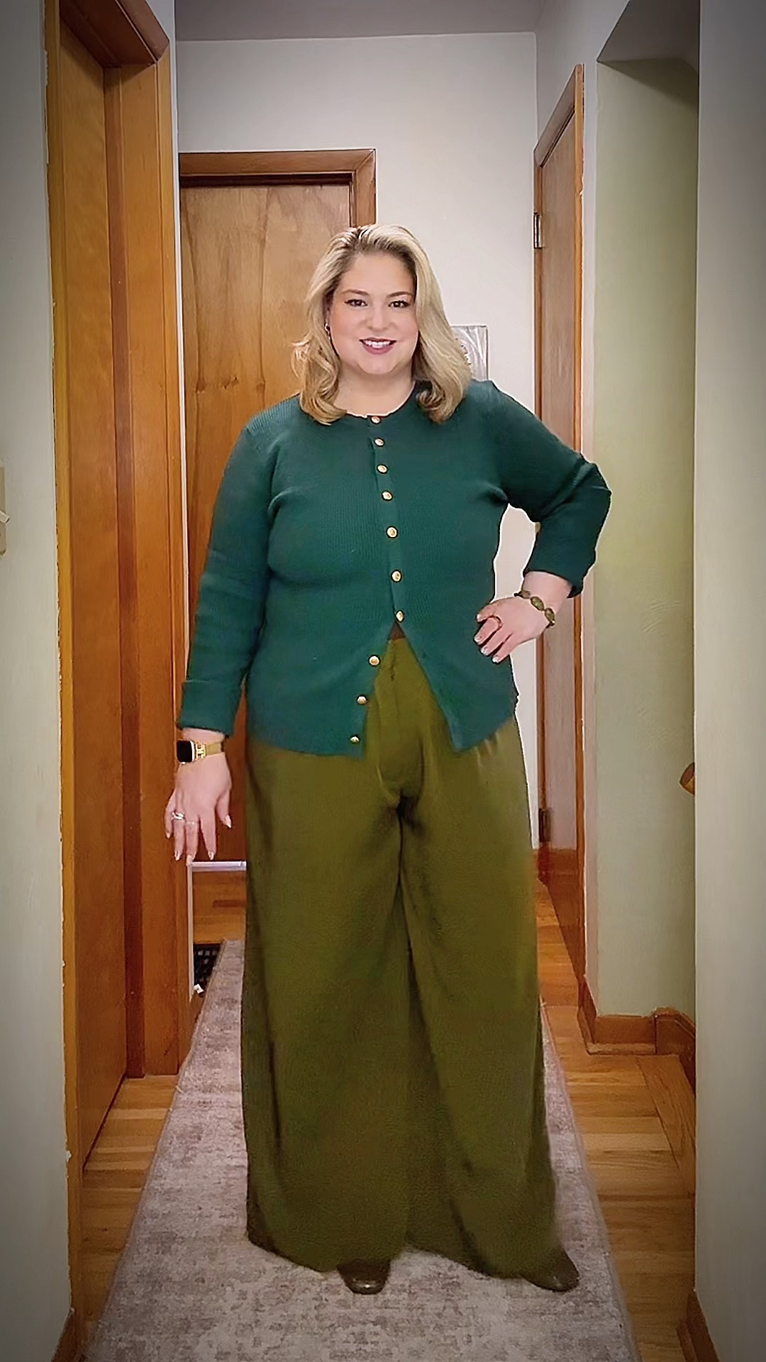 Monochromatic Green Office OOTD Curvy Friendly 

#LTKWorkwear #LTKSeasonal #LTKootd