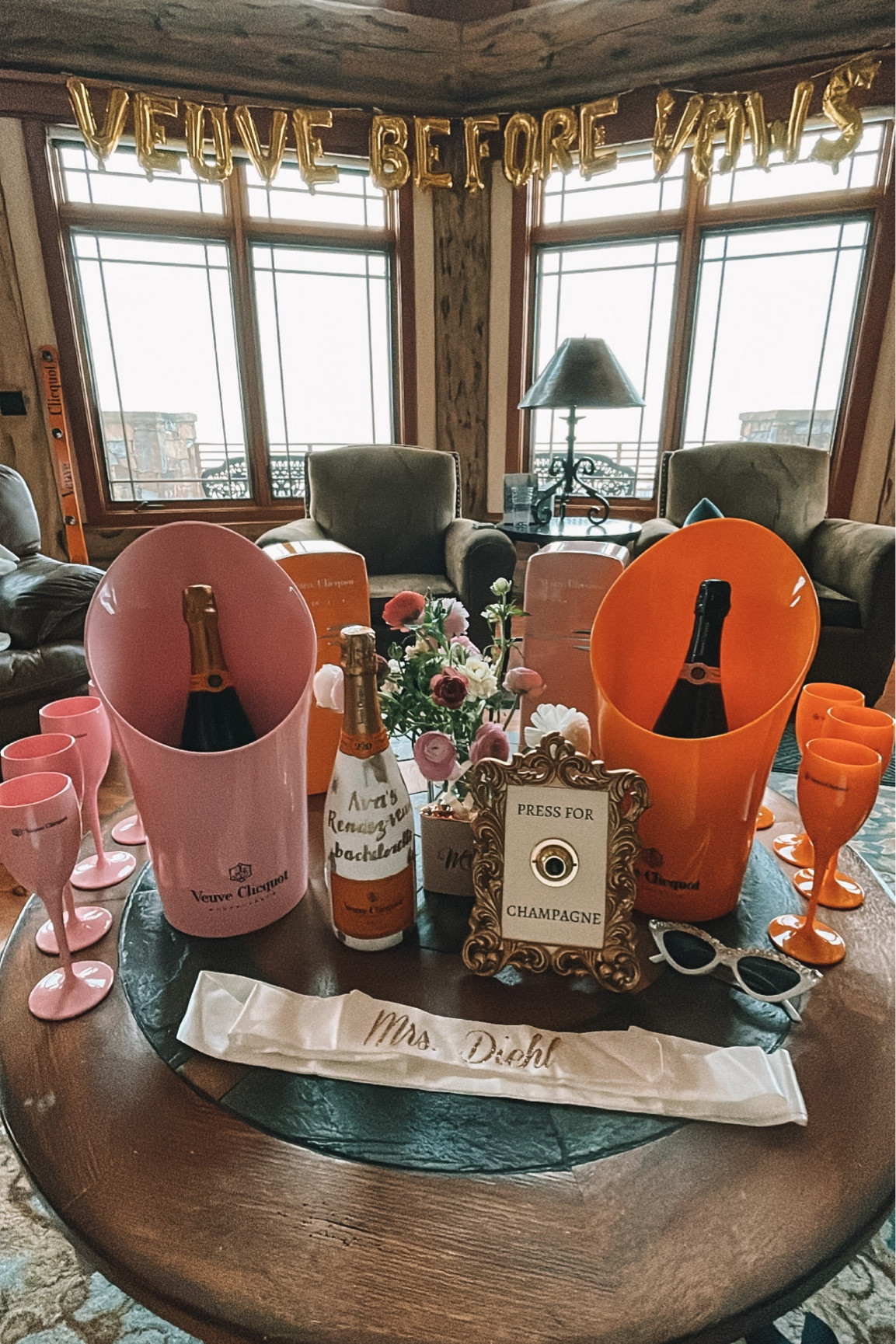 Veuve Before Vows


#LTKwedding