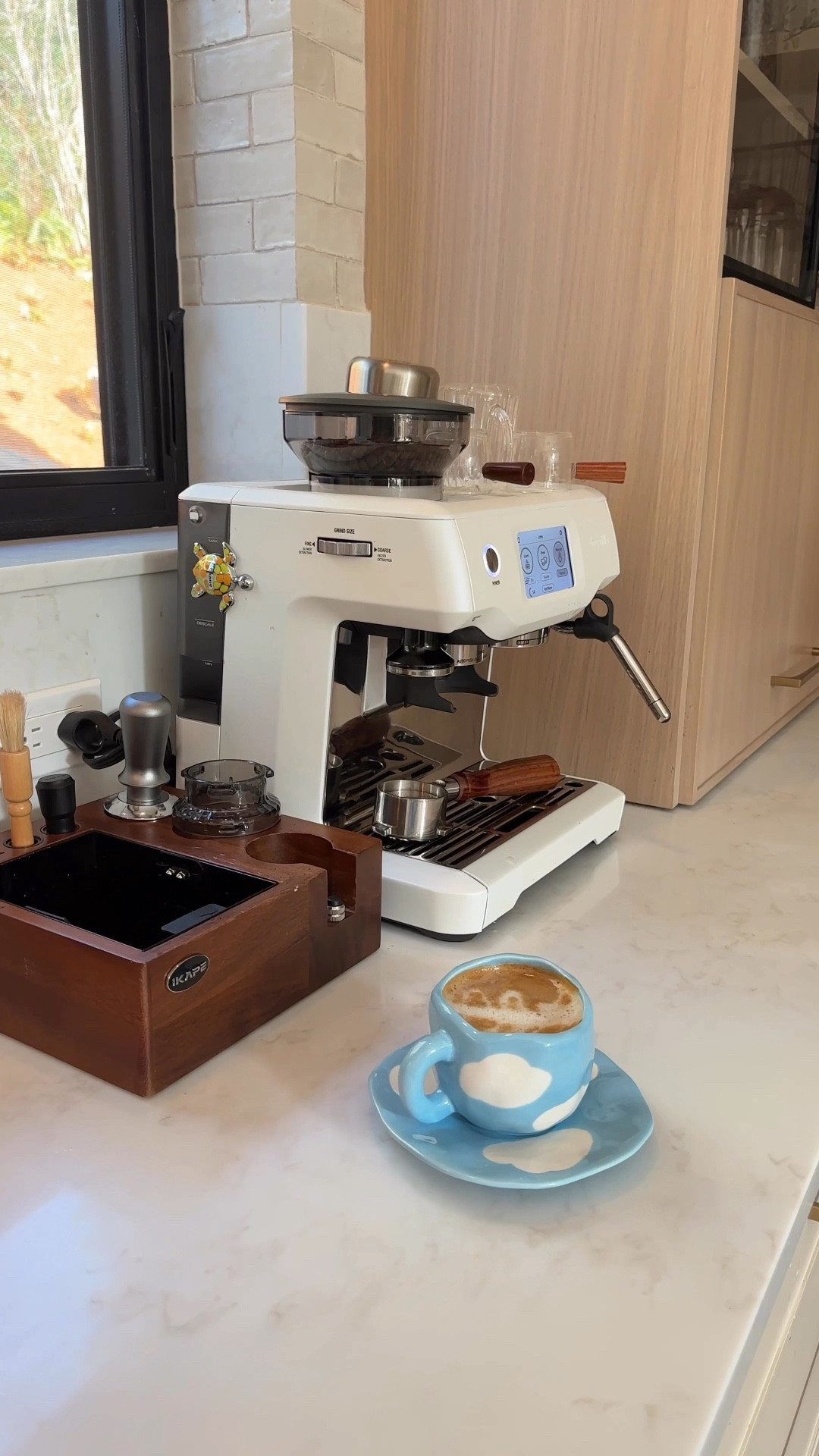 Breville espresso machine 


#LTKHome #LTKFindsUnder50 #LTKSaleAlert