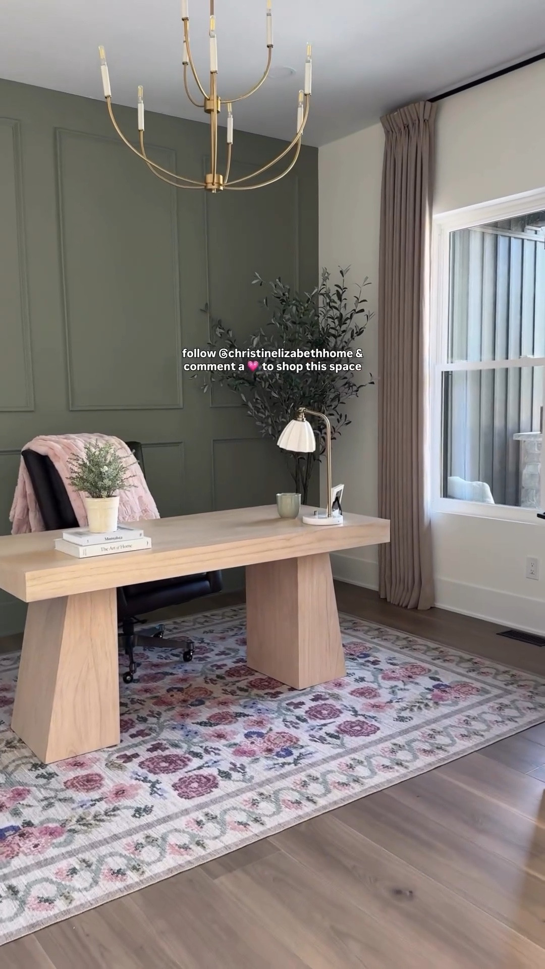 comment a 💗 for links to everything and tap follow for more affordable finds in our new home 💫

this light was one of my greatest finds, looks great, comes in multiple colors and at an amazing price from @wayfair 

i designed this entire room based off this @loloirugs x @riflepaperco rug 🌸