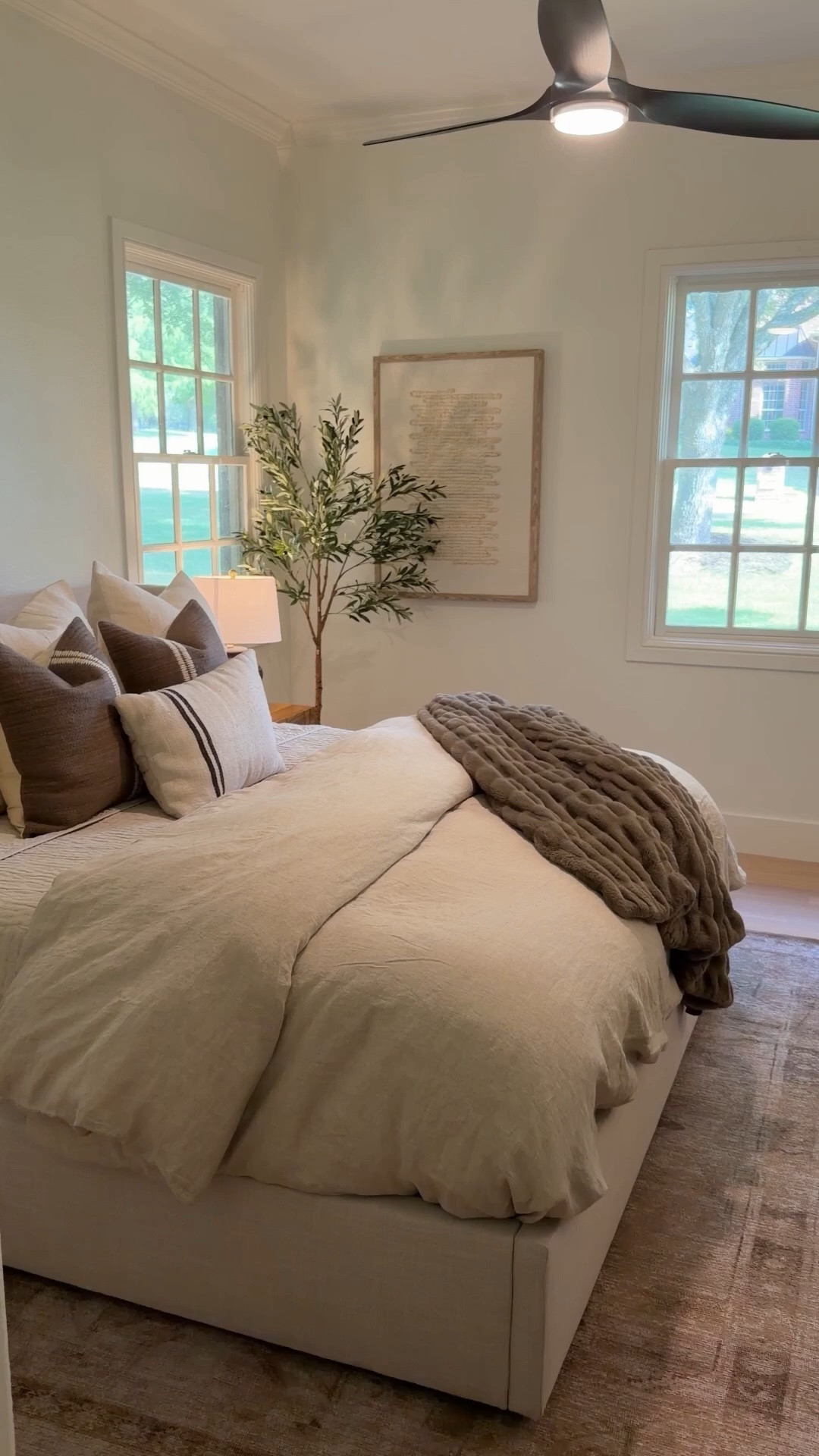 #ad - We gave this room a complete refresh with warm, earthy tones, cozy layers and beautiful finds from Wayfair, and I can’t believe the difference. I like this room better than my own room now

@Wayfair #wayfair #wayfairpartner

#LTKHome #LTKOver40 #LTKdayinmylife