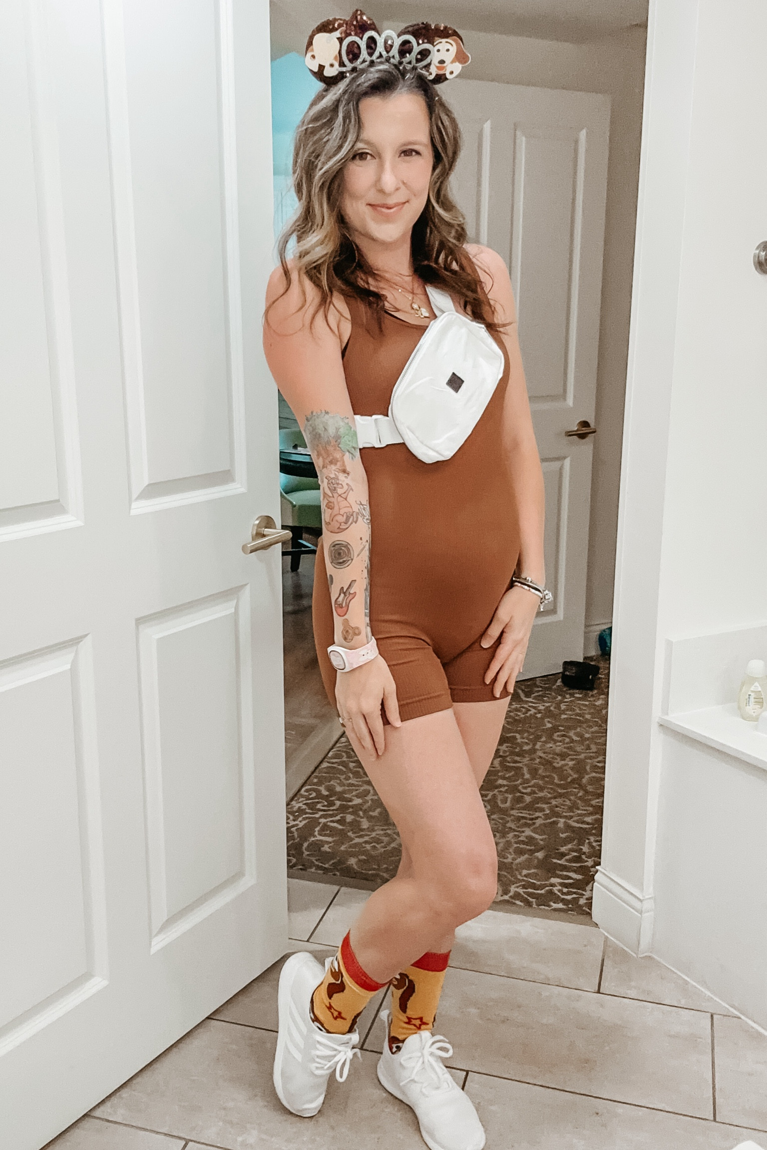 Slinky Dog inspired outfit to wear to Disney’s Hollywood Studios