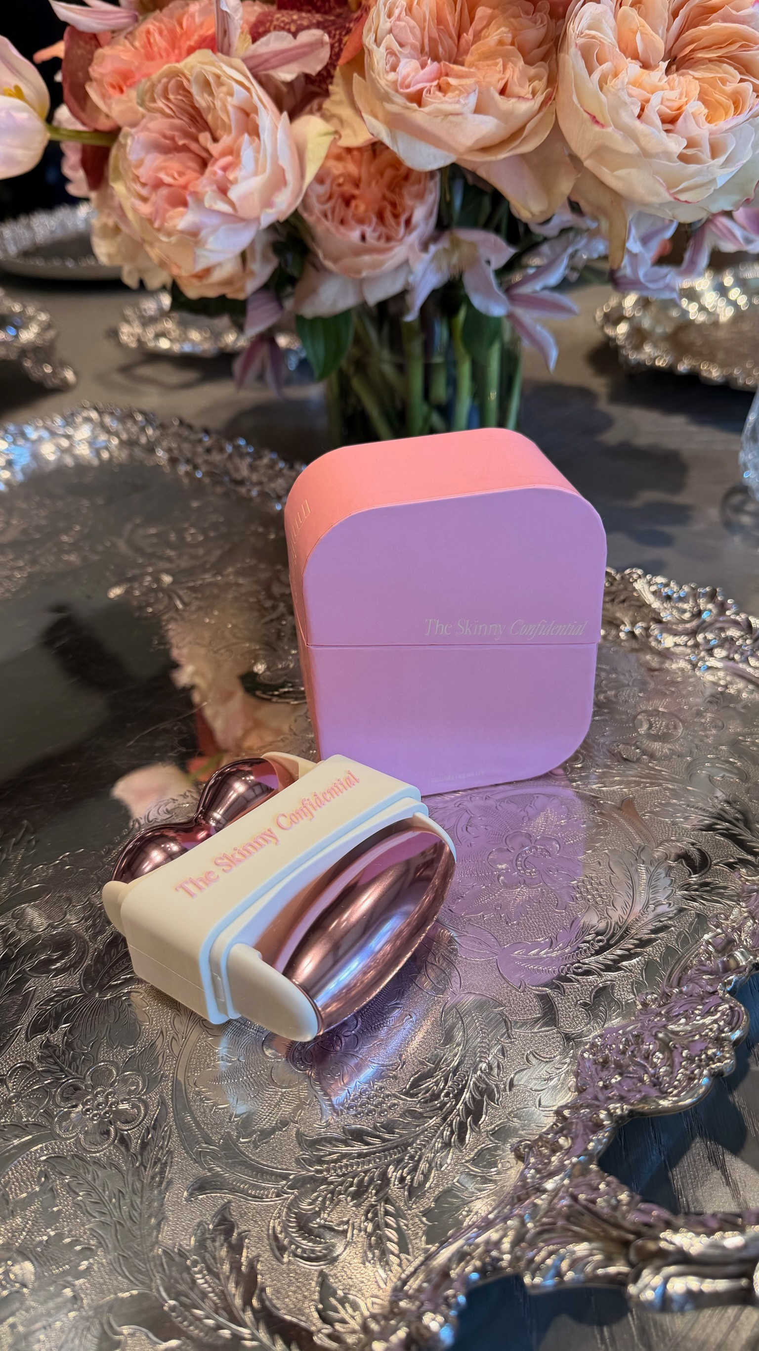 Skinny Confidential 💕 

 