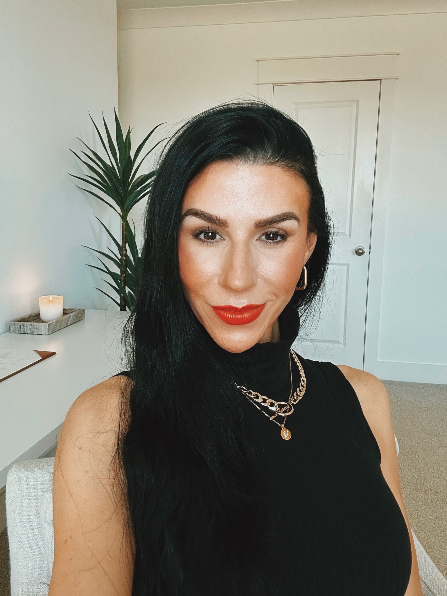 GIVENCHY Prisme Libre Glow Serum Blurring Foundation with Natural Finish:  Shade 3N
KOSAS Corrector: Magic
TARTE Shape Tape Concealer: Light Sand
HOURGLASS ambient lighting palette II
CHANEL Illuminator: (used as a primer + mixed with foundation + used on front of shoulders: Halo
MAC Lipliner: Ruby Woo
Cream Lipstick: Zuzu poppy
MAKEUP BY MARIO: Soft Pop Cream Blush Stick: Dusty Rose
TANOLOGIST Sunless Gradual Tanner: Medium Dark
The sexiest perfume evvver: SKYLAR Sunkissed Dhalia