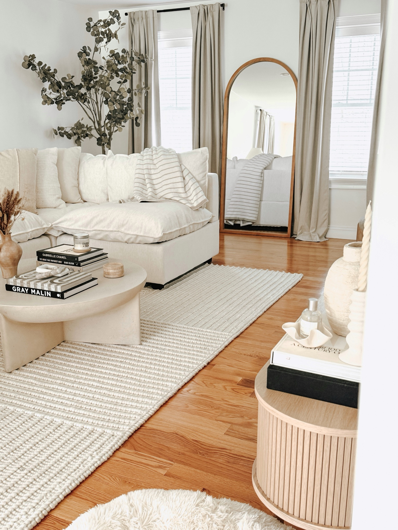 l i v i n g  r o o m ☁️