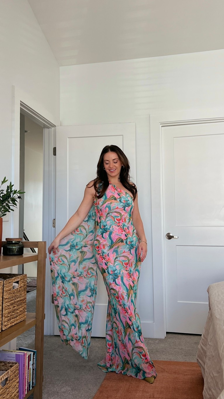 destination: wedding 🌿🌊✈️ #sktraveltime

5’7”, 155lb, wearing size M. 

#LTKMidsize #LTKWedding #LTKTravel