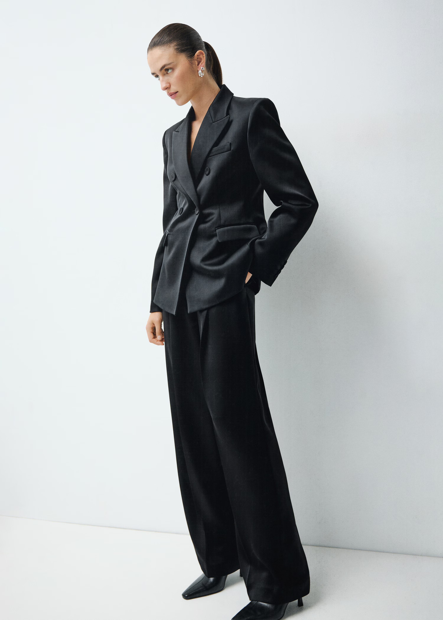 Satin suit trousers | MANGO (UK)
