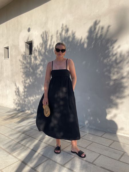 The perfect black summer dress - I’m wearing a size S from Abercrombie 