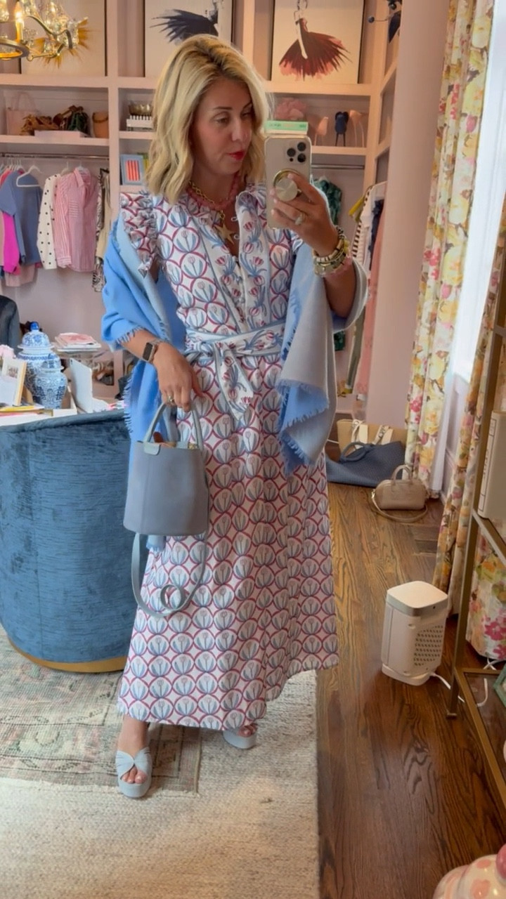 Obsessed with this look!! It may be cool outside, but I’m here for the sunshine and headed to a Spring Fashion Show. I’m in xs dress & 8 heels. Eek….my new stack with Allie + Bess is here!!

Sue Sartor Code mixandmatch15 for 15% off 
Allie + Bess Code  Catherine20 for 20% off
Colores Collective Code  MIXANDMATCH for 10% years off 

#LTKdayinmylife #LTKgrwm #LTKootd