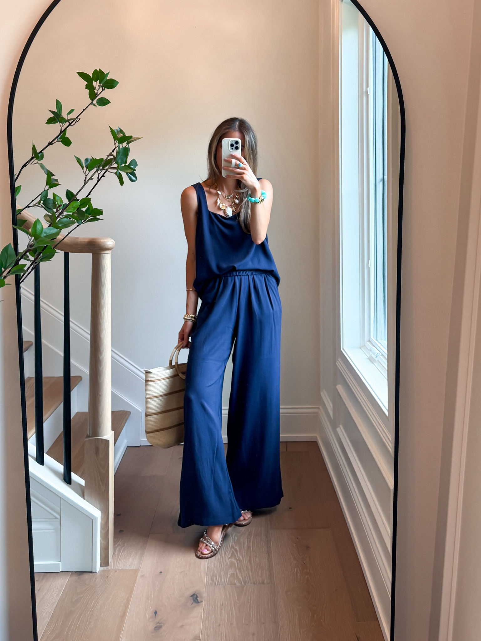 Wearing a small two piece set. Size down if in-between sizes.

#LTKootd #LTKTravel #LTKgrwm