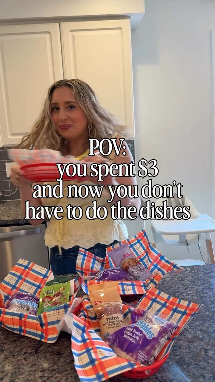 Ive been sharing food baskets for years and we love switching them up!! 🥰but these are the cheapest i’ve ever found and they WILL sell out! they come in 3 colors and you can line them with parchment paper or just a paper towel!! either way, zero dishes 😂

comment BASKETS and i’ll send you the link 🧺

perfect for summer☀️, kids’ lunches, pool days, 4th of July, backyard parties!  honestly any time you don’t want to deal with dishes and the kids loooove them.

Mom hack summer hack summer fun 
Mom of 4

#momlife #summer