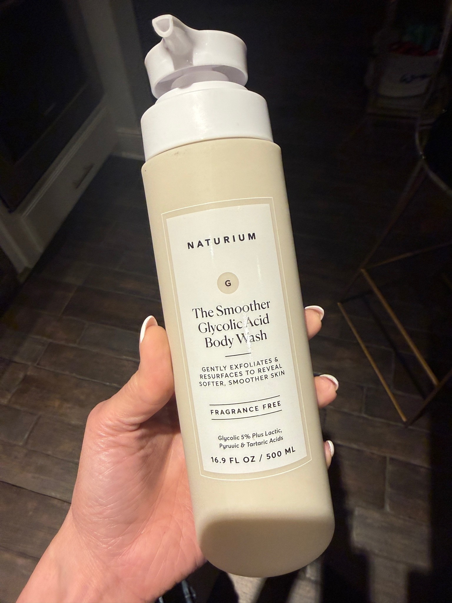 Trying this new body wash mainly for my back to keep my pores clear in the hot, humid summer, Texas weather.