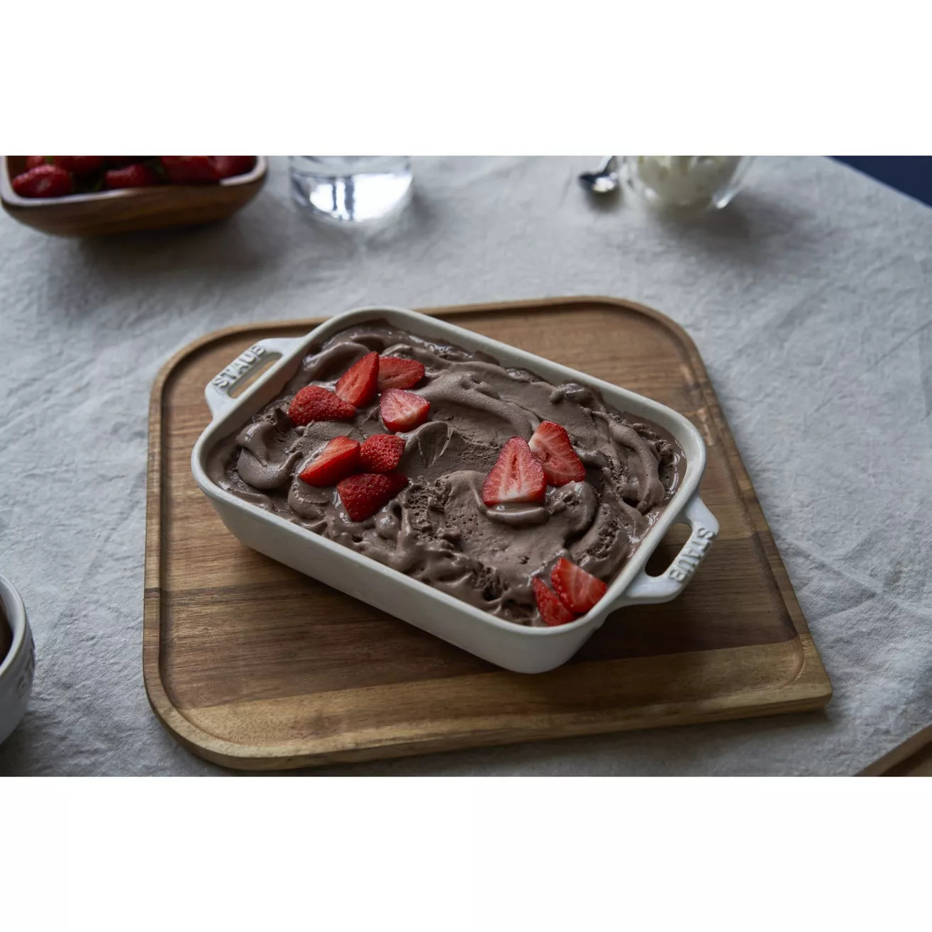 Staub Ceramic 2-pc Rectangular Baking Dish Set | Urban Outfitters (US and RoW)