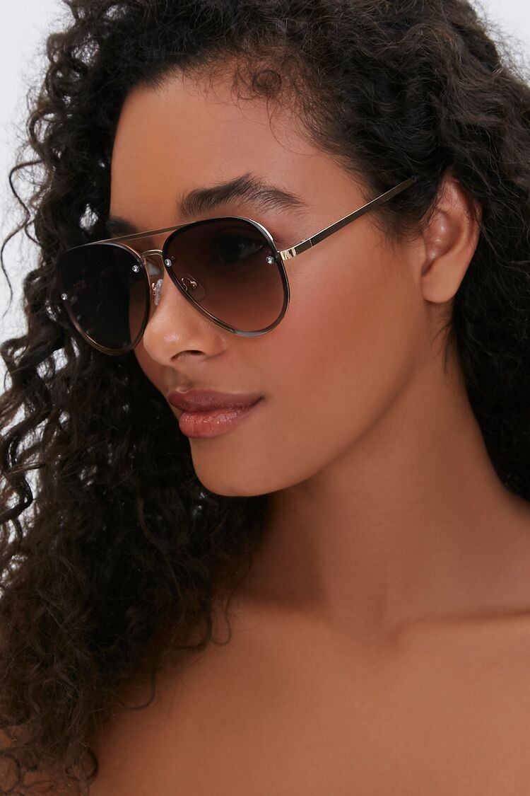 Metal Aviator Sunglasses in Gold/Green | Forever 21 (US)