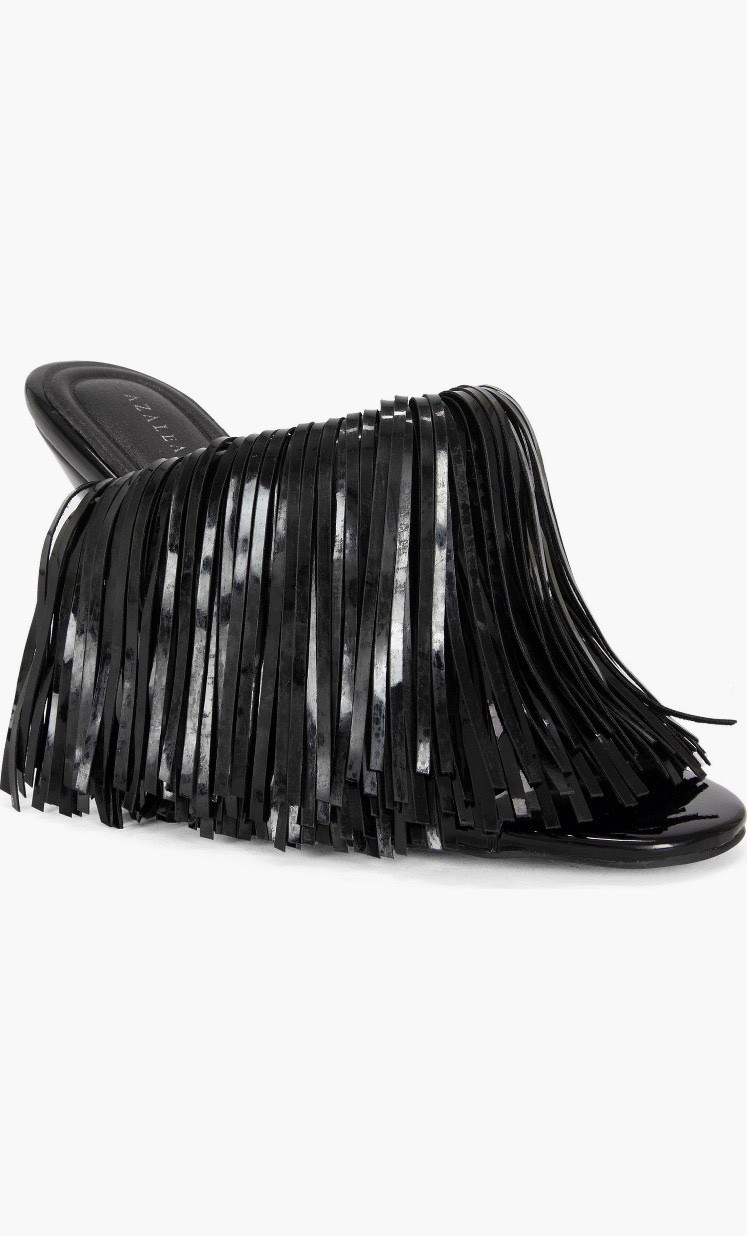 Fringe Mule 😍

#LTKFestival #LTKootd #LTKSaleAlert