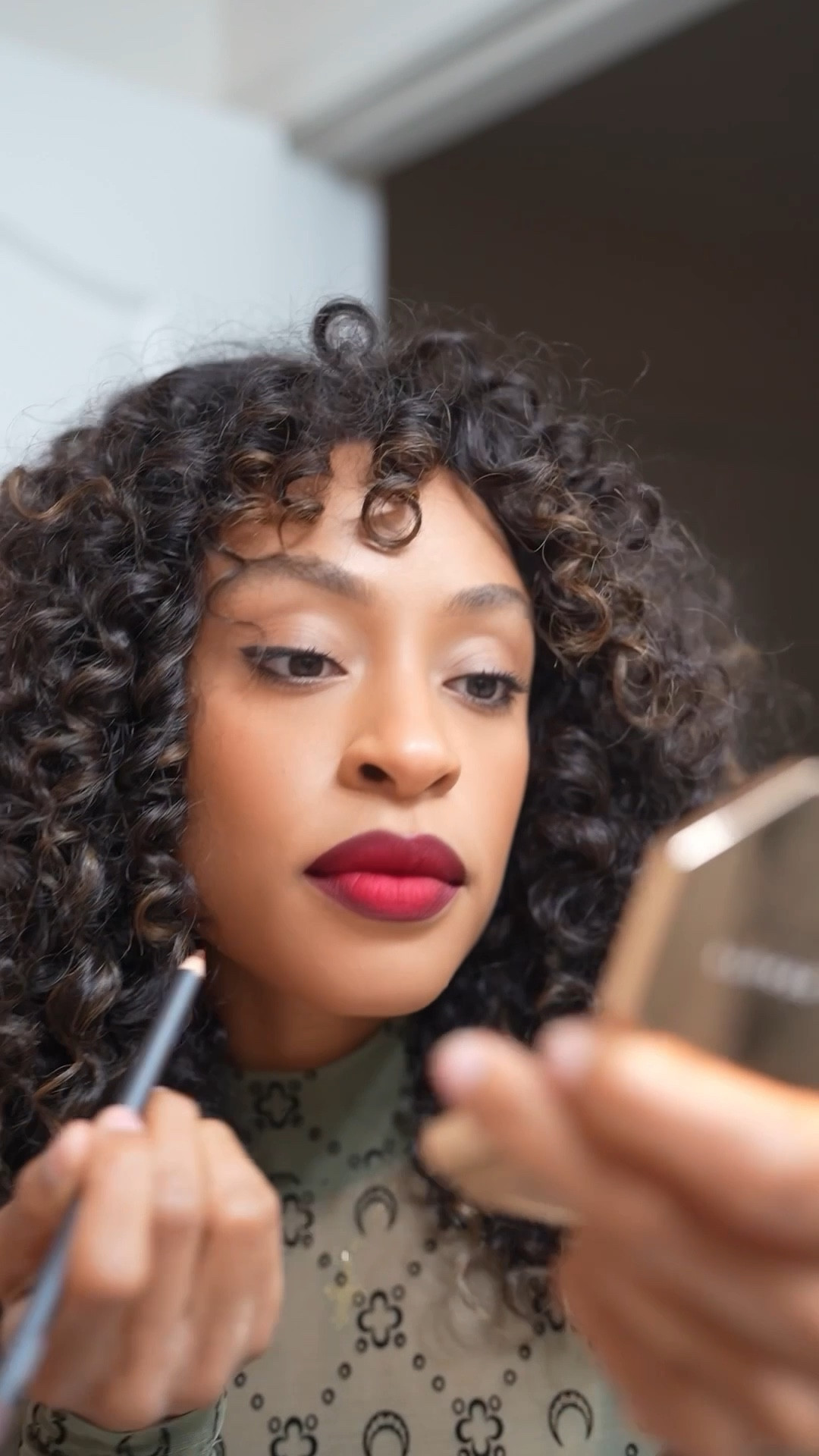 Perfect fall red lip combo 

Bawse lady and chestnut 

#LTKBeauty