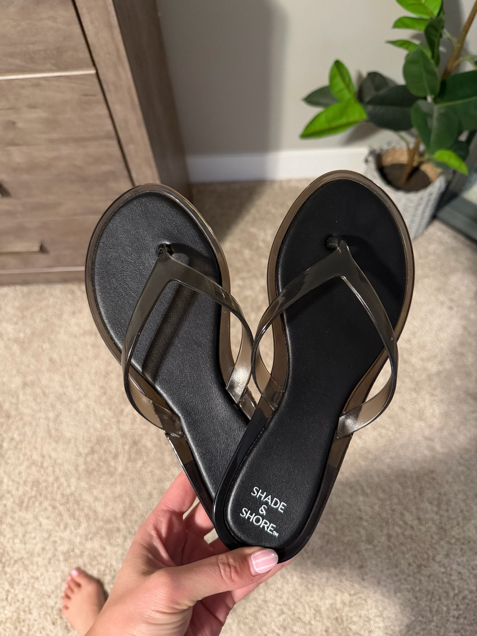 The perfect slip on sandal 🩴

#LTKmomlife #LTKootd