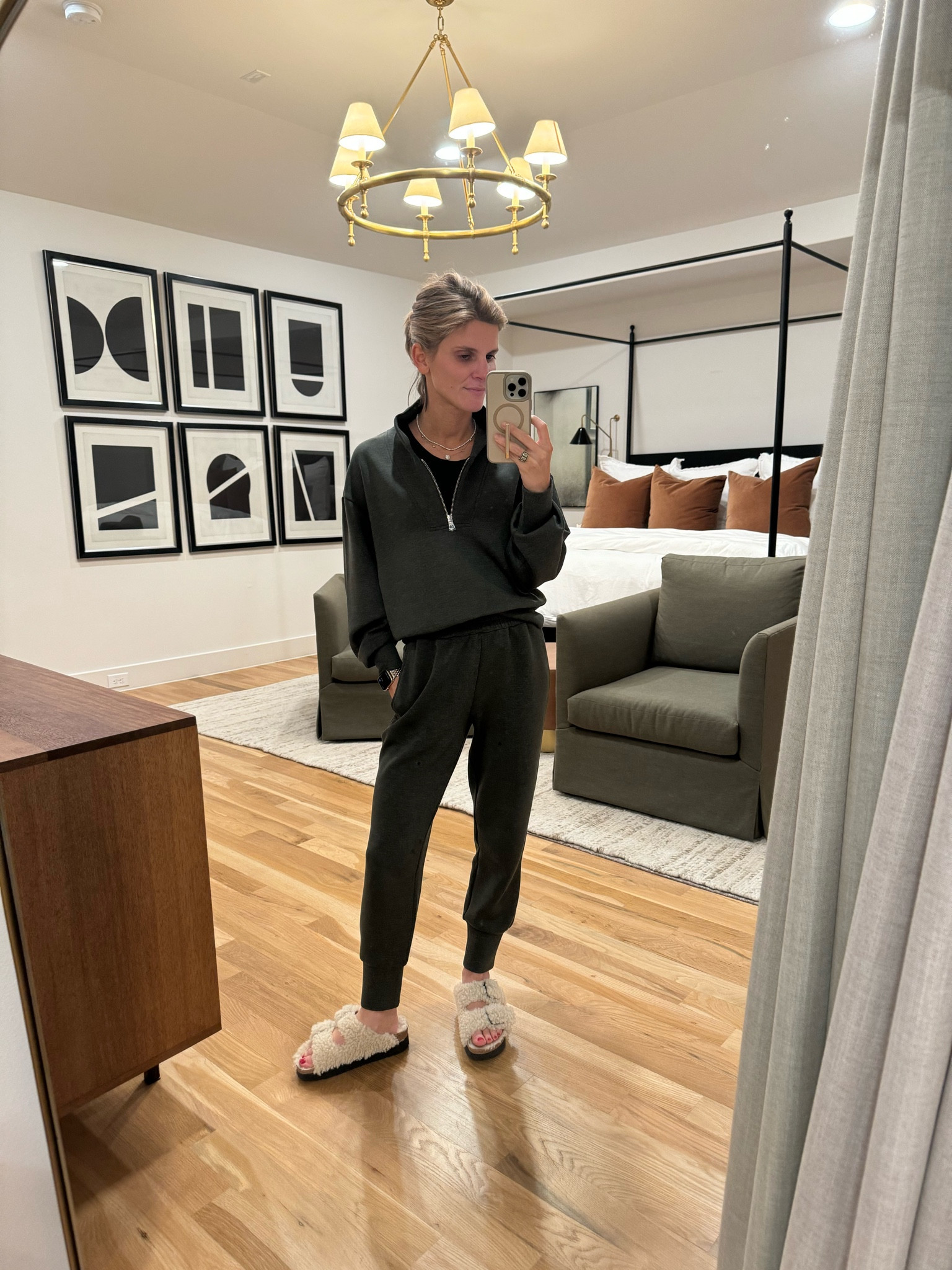 Wearing XS in set 