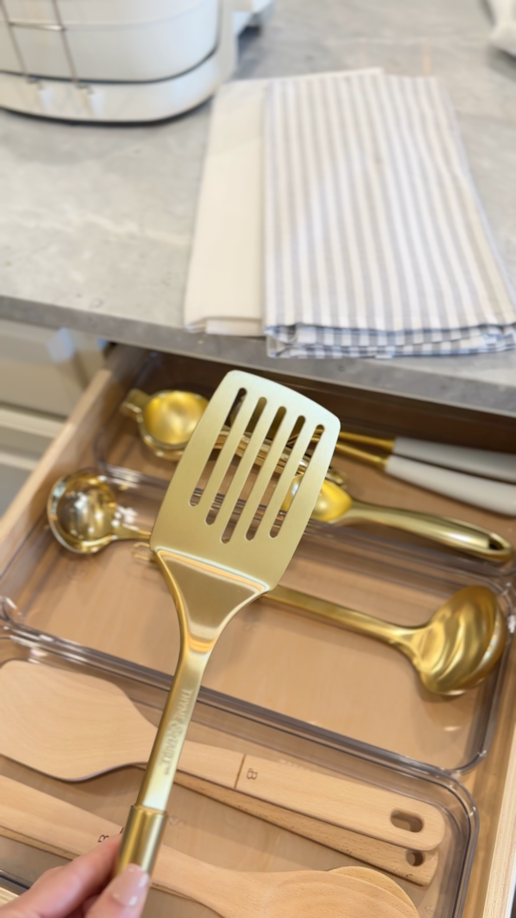 Thyme & Table Stainless Steel Colander