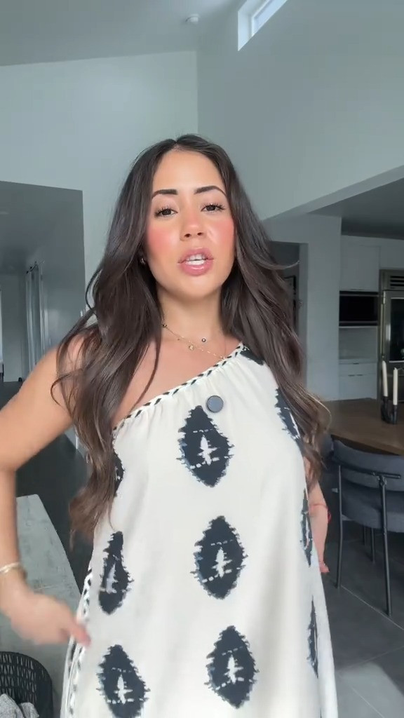 The off-the-shoulder moment >>> 🤍 Easy, flattering, and officially my favorite vacation dress! 

 #LTKSeasonal #LTKU #LTKTravel