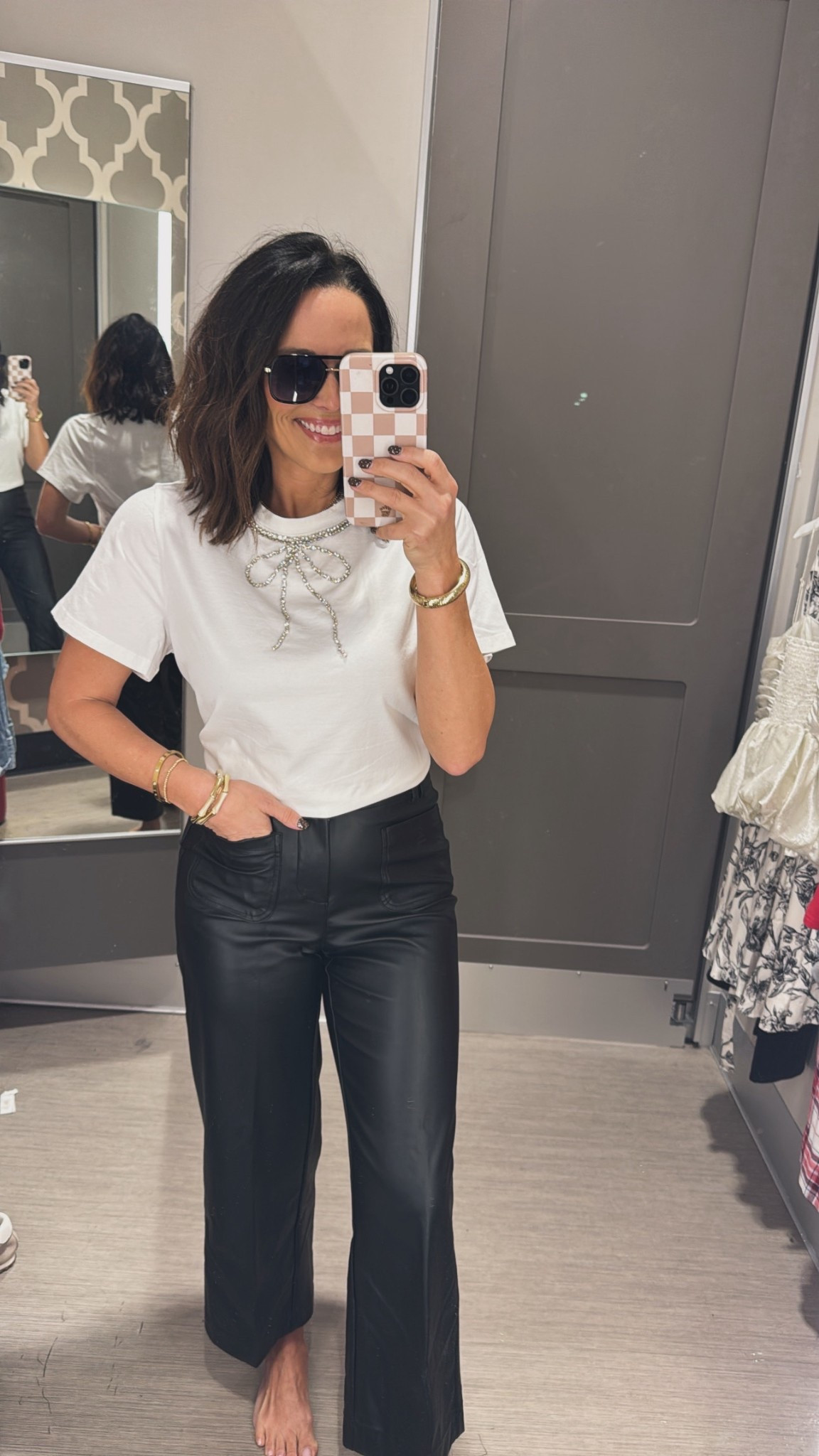 Y’all this is the look to wear to your work’s holiday party!! ⭐️ 
So chic and comfortable, love the embellishment too, it adds an elevated feel to the entire look. The outfit is a 10 y’all!

Holiday party look, elevated casual, chic style, neutral look, Target style, VintagePickin



#LTKStyleTip #LTKHoliday #LTKParties