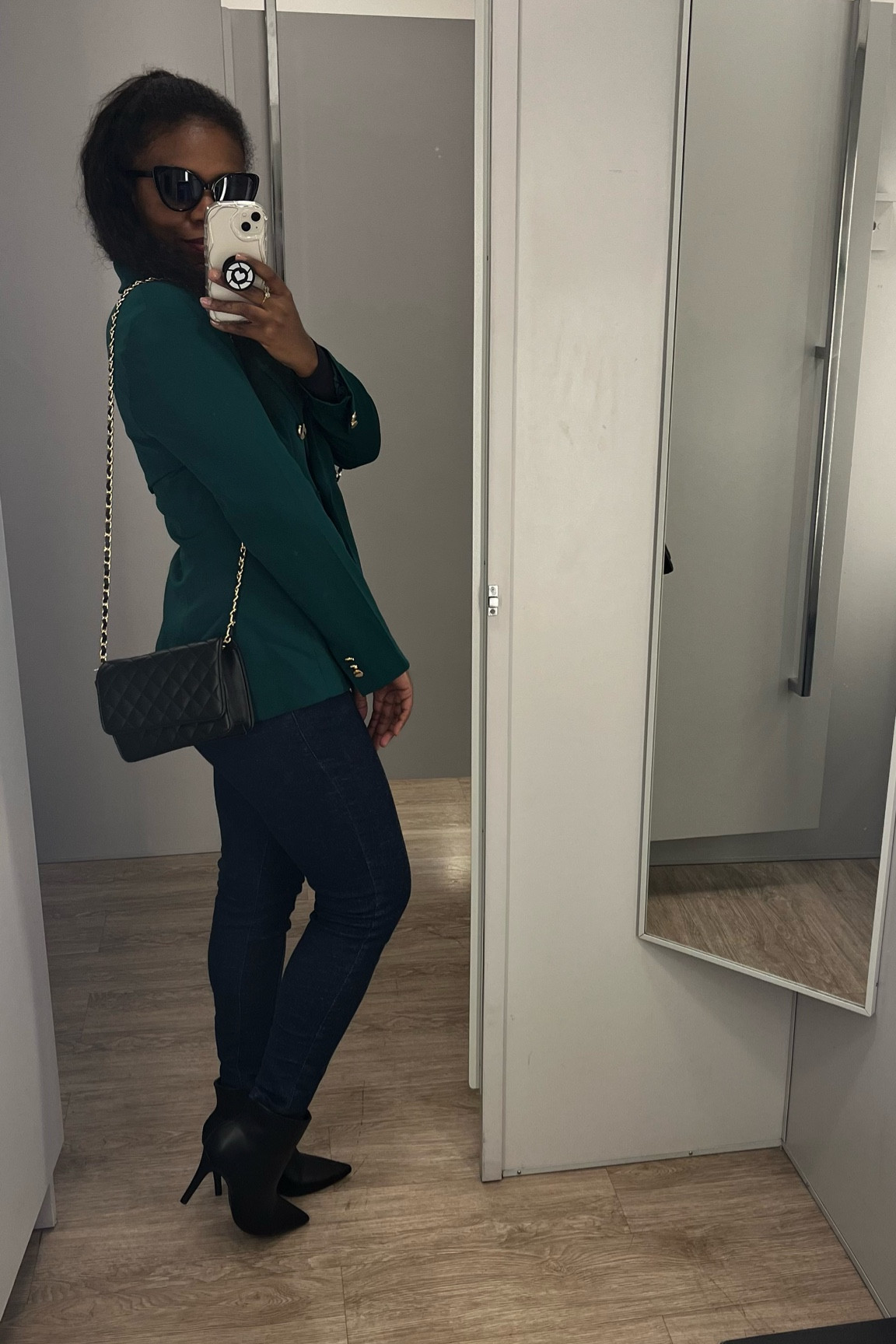 Um bom blazer da uma empoderada no look! 🤌🏾

#LTKstyletip