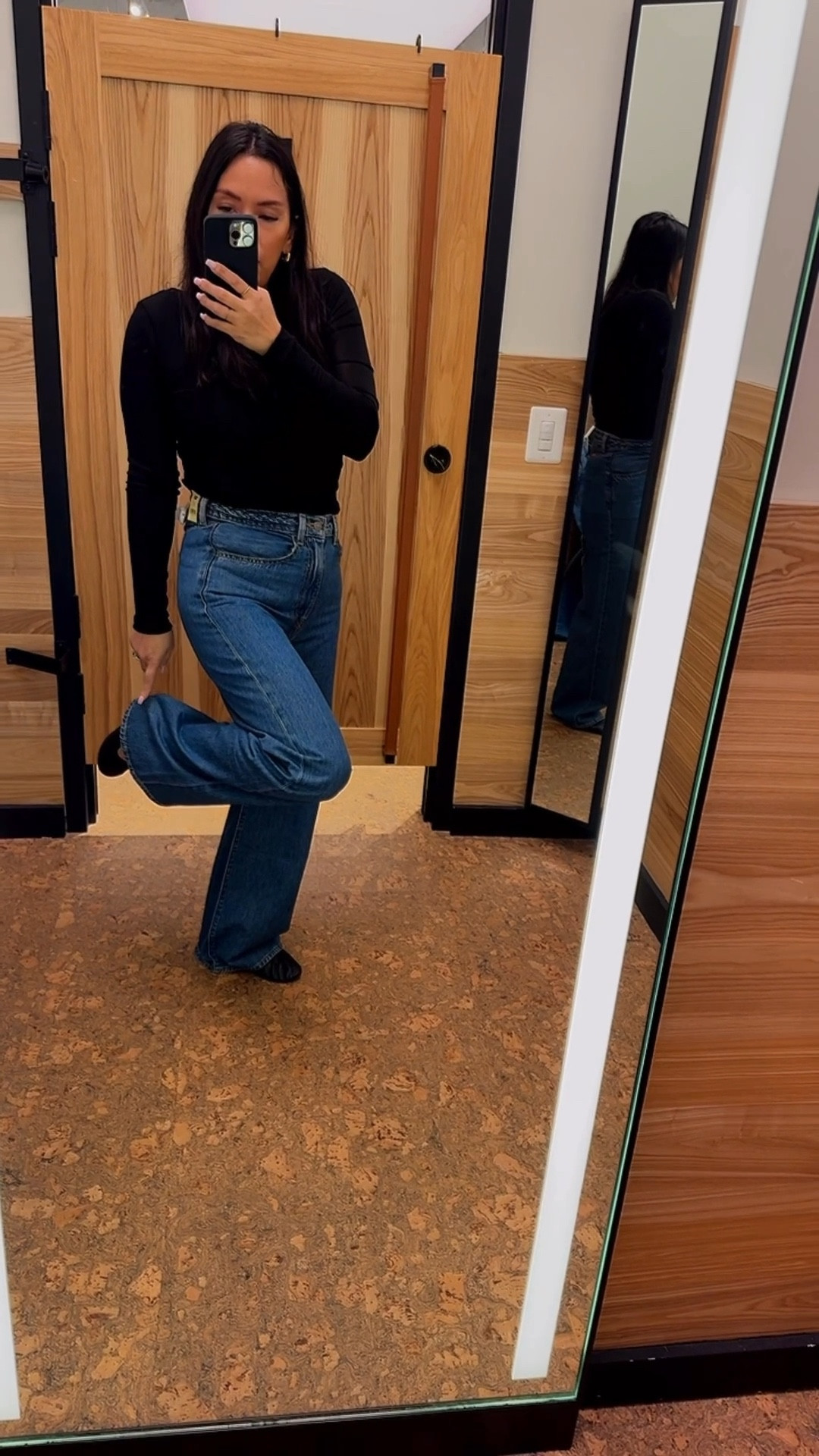 Structured, comfy, and cute.
These Levi’s Ribcage Wide Legs are so good. A little long on me (I’m 5'3")—but nothing a good shoe can’t fix. 

#LTKStyleTip #LTKWorkwear #LTKPetite