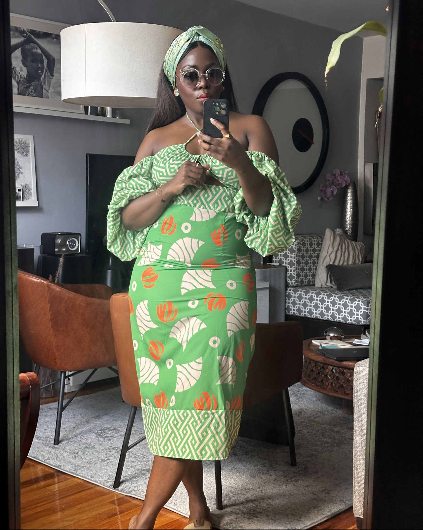 Green Geometric Print 

I’m a size 12 in this dress. Barely any stretch so I had to size up  
