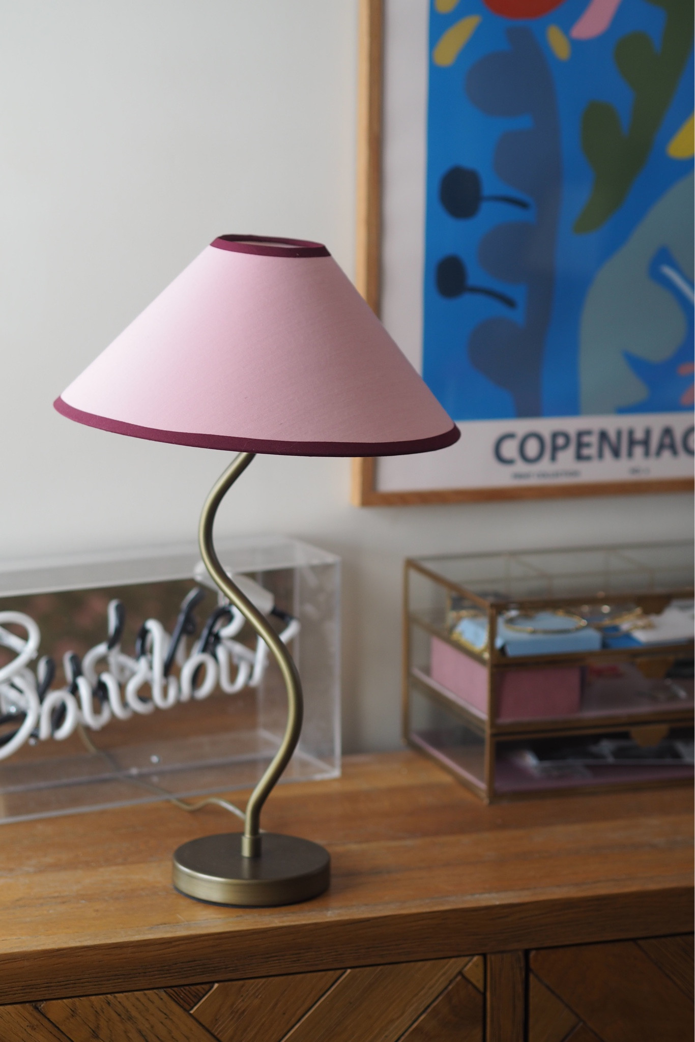 How gorgeous is this ‘wiggley’ lamp! Will be perfect for a side table in our living room once it’s redecorated. 

#LTKhome