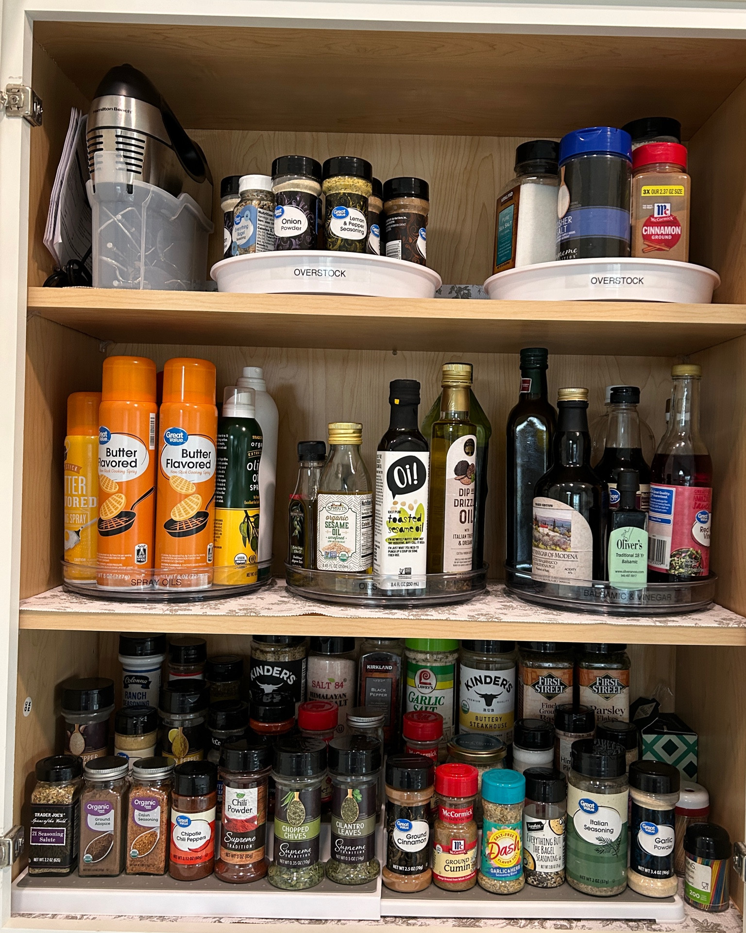 Spice Cabinet Organization 

#LTKhome #LTKfamily
