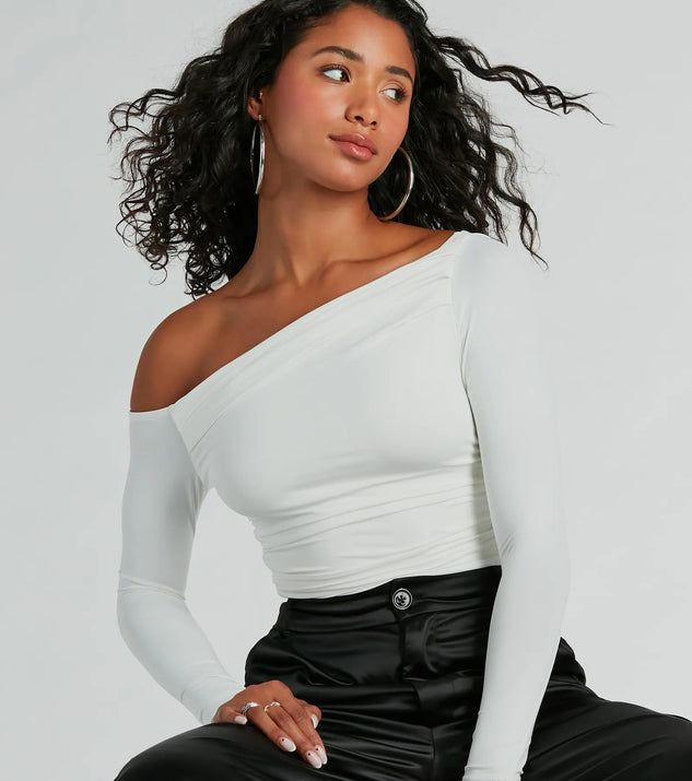 Looking Flawless Smooth Off-The-Shoulder Top | Windsor Stores