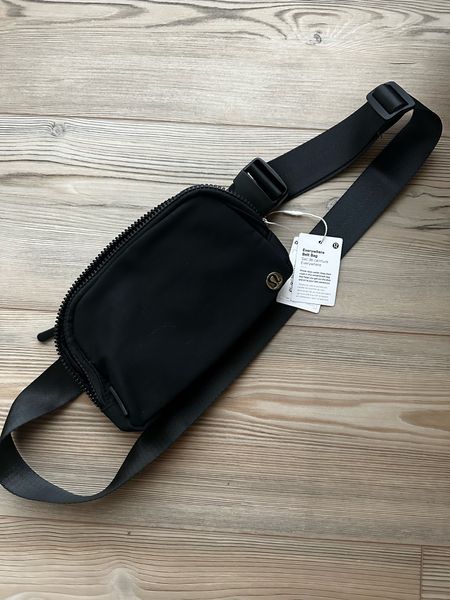 Lululemon belt bag #teengift #beltbag #dhgate #dhgatefinds #luxuryforless #designerdupes #boujeeonabudget 

#LTKFind #LTKsalealert #LTKfit