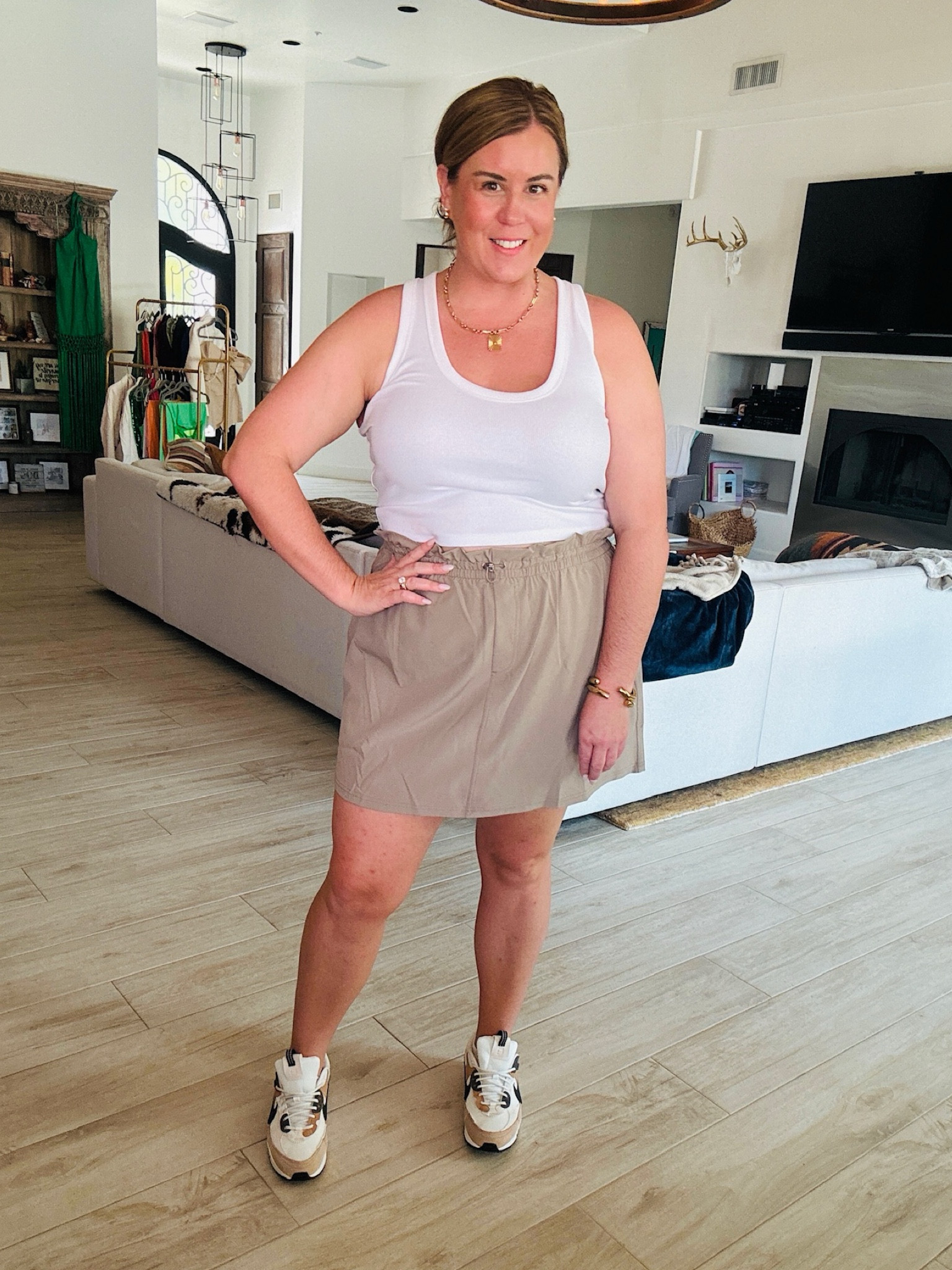 Athleisure can be elevated ⭐️ PS - when legs are showing, always choose shoes that are lighter than the bottom half of what you are wearing!

#LTKOver40 #LTKPlusSize #LTKStyleTip