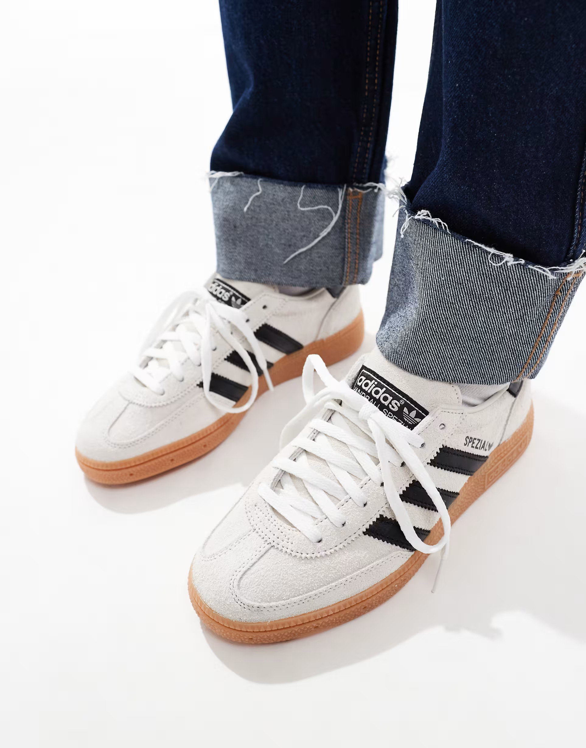 adidas Originals Handball Spezial trainers in cream and black with gum sole | ASOS | ASOS (Global)