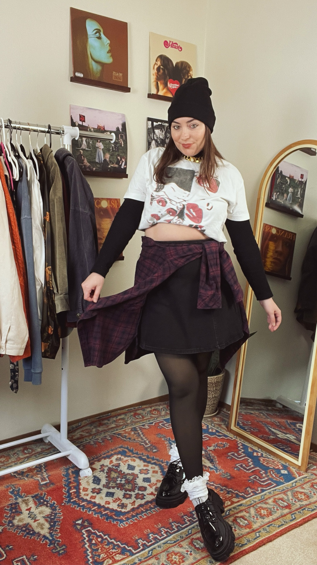 Level up your basics, but make it grunge 

#LTKgrwm #LTKootd #LTKMidsize