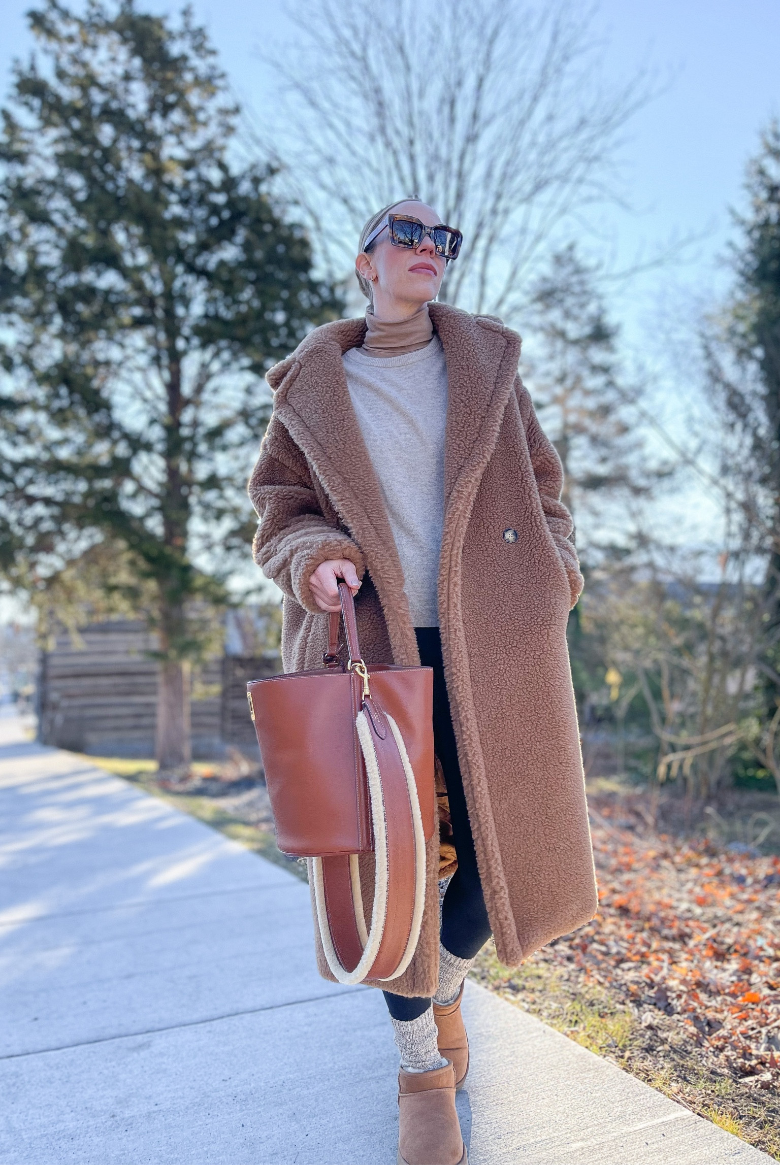 Teddy coat, Max Mara coat Amazon leggings, Ugg ultra mini boots, slouchy socks

#LTKSeasonal #LTKshoecrush #LTKunder50