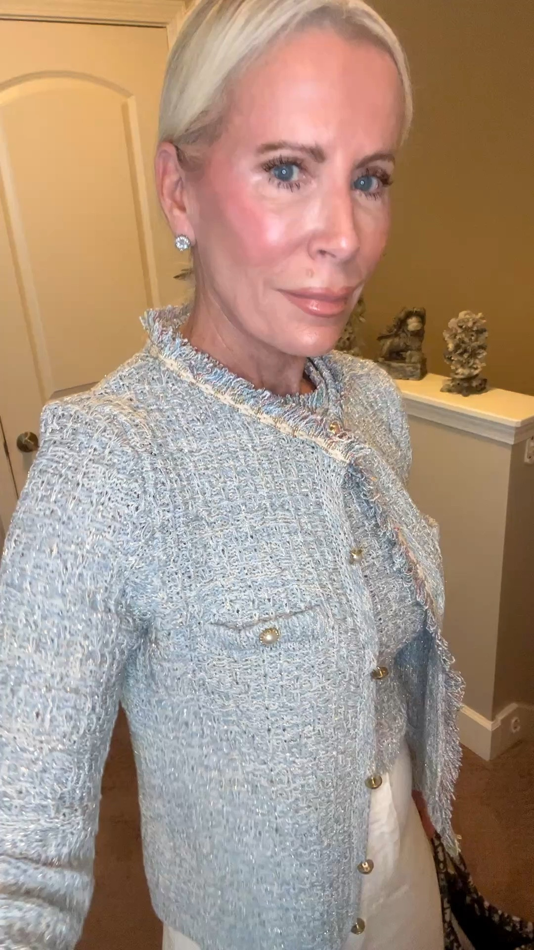 I’ve attached a few options below as some of what I’m wearing are not in stock.