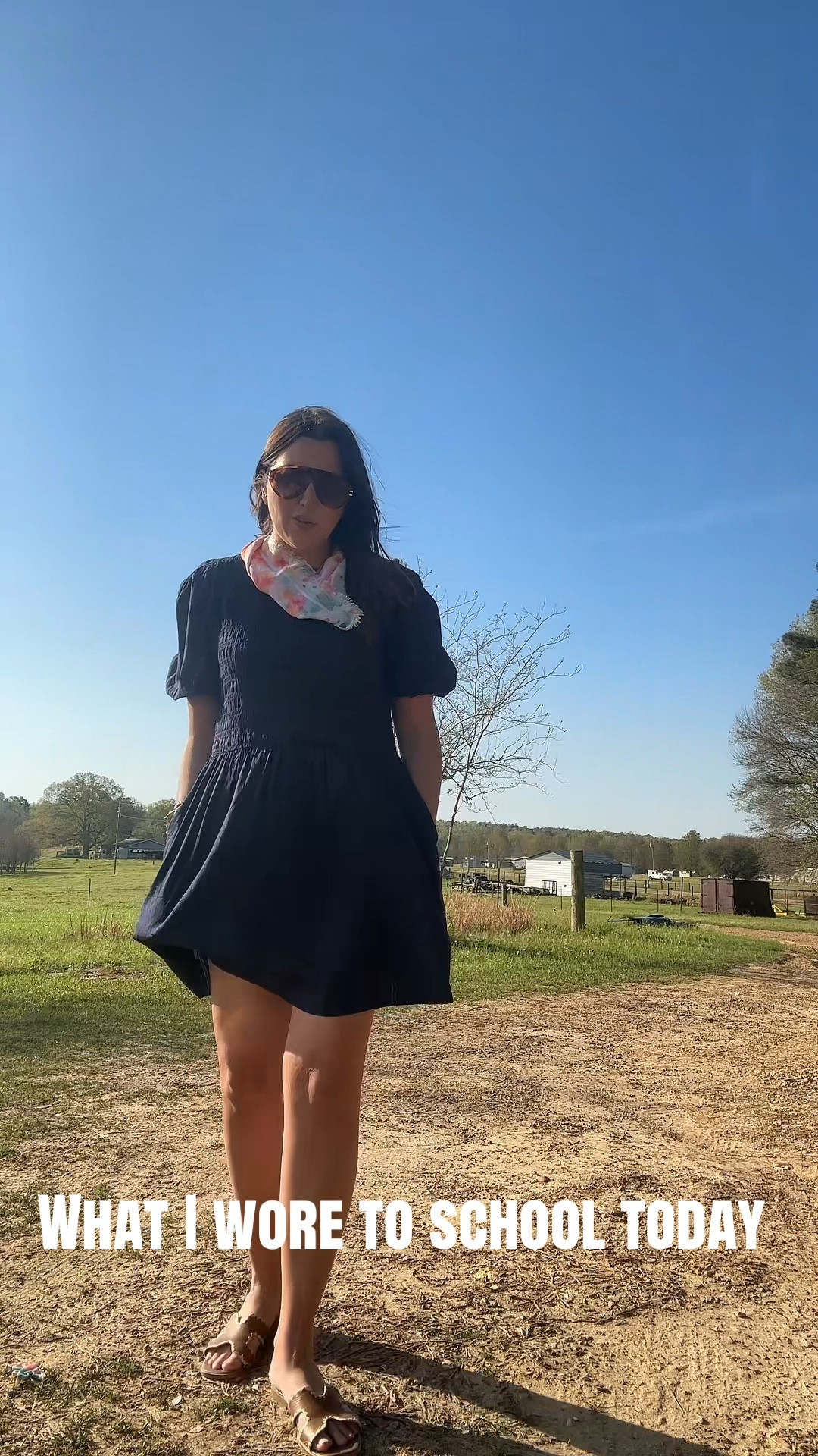 Cute, comfy, and classroom approved ✔️
Old Navy sale never misses 😍
#TeacherStyle #DailyOutfit #OldNavy #MomLife #EasyOutfit #sale