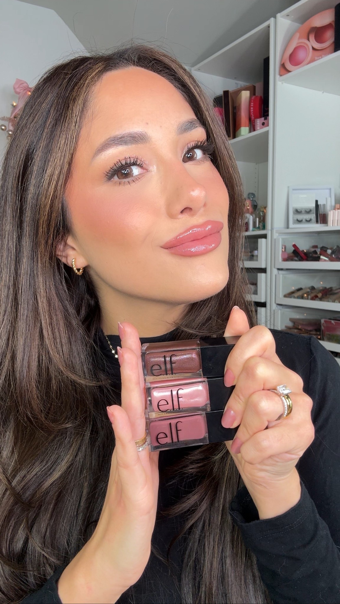 #ad #elfpartner My lip combos with the new e.l.f. Cosmetics Glow Reviver Plumping Lip Oils and the Cream Glide Lip Liners ✨ @elfcosmetics
#PaidLink #elfingamazing #eyeslipsface #crueltyfree #vegan 