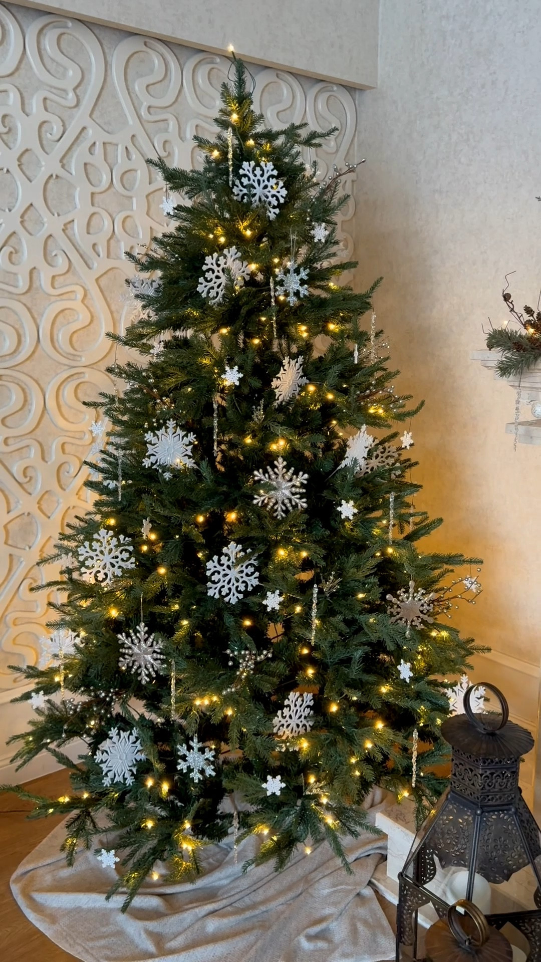 Can’t wait to transform our Christmas tree into a winter tree again - I used lots of snowflakes, icicles and silver picks to create the look ❄️ 

#LTKHoliday #LTKFindsUnder50 #LTKHome