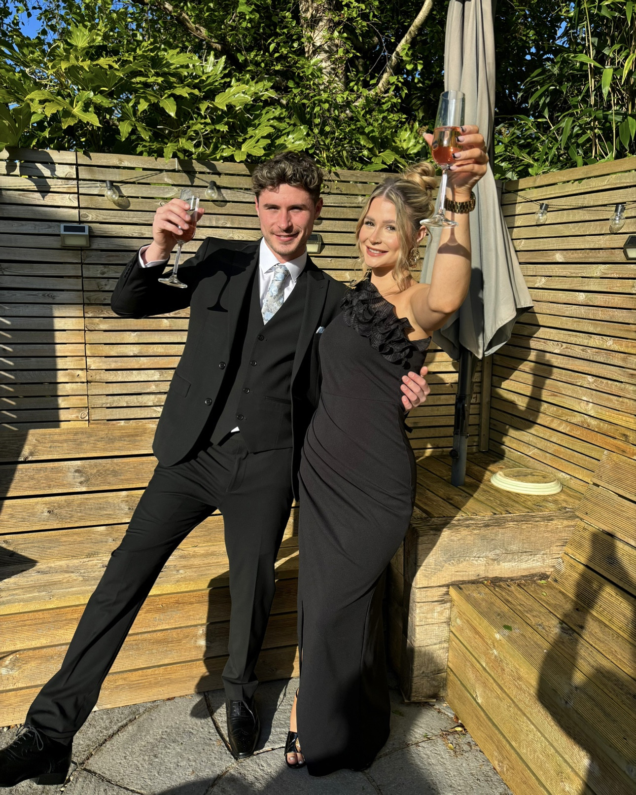 Black dress // evening wear // glam

#LTKparties #LTKstyletip